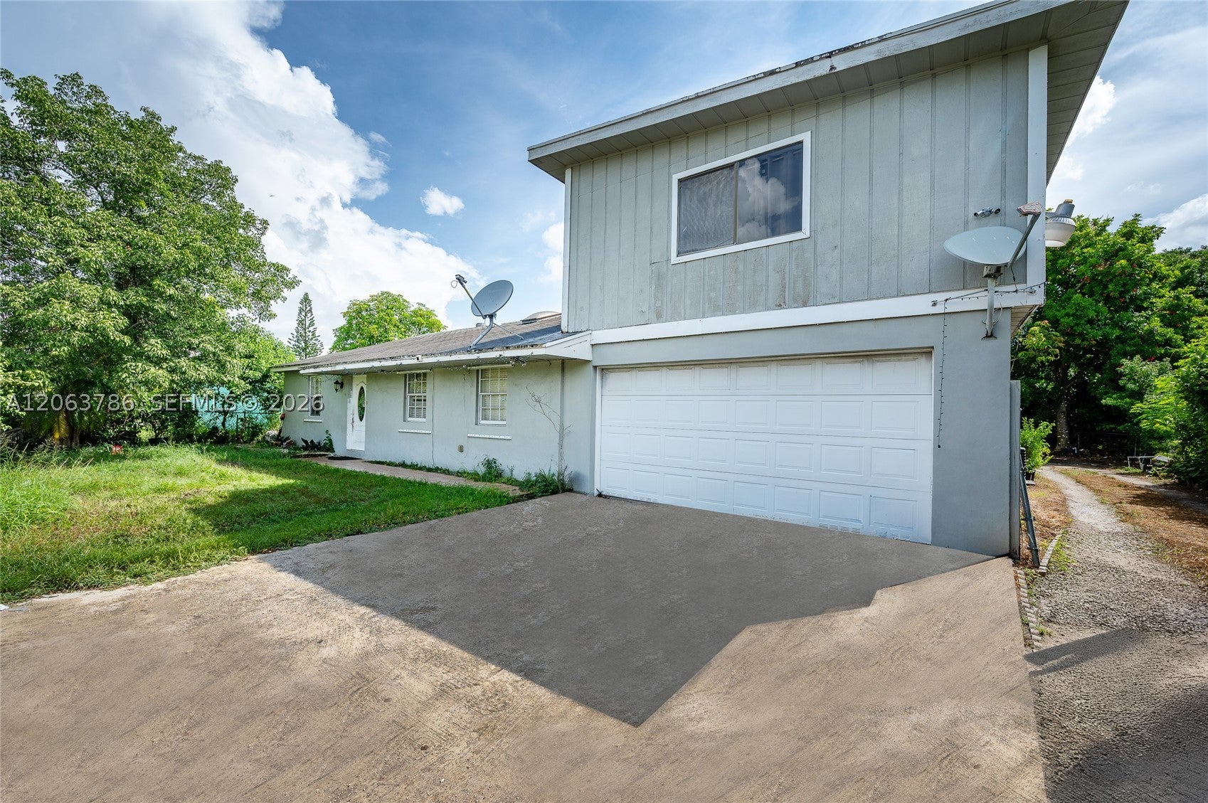 155 SW 16th Ter