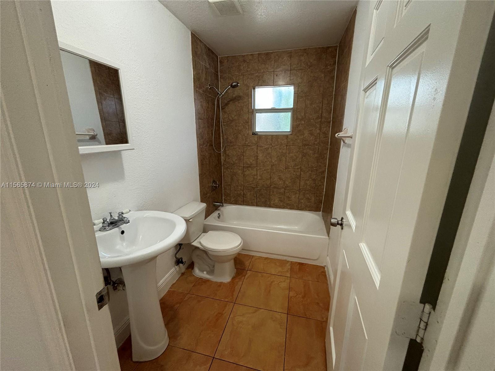 WALDIN ACRES - Residential Lease