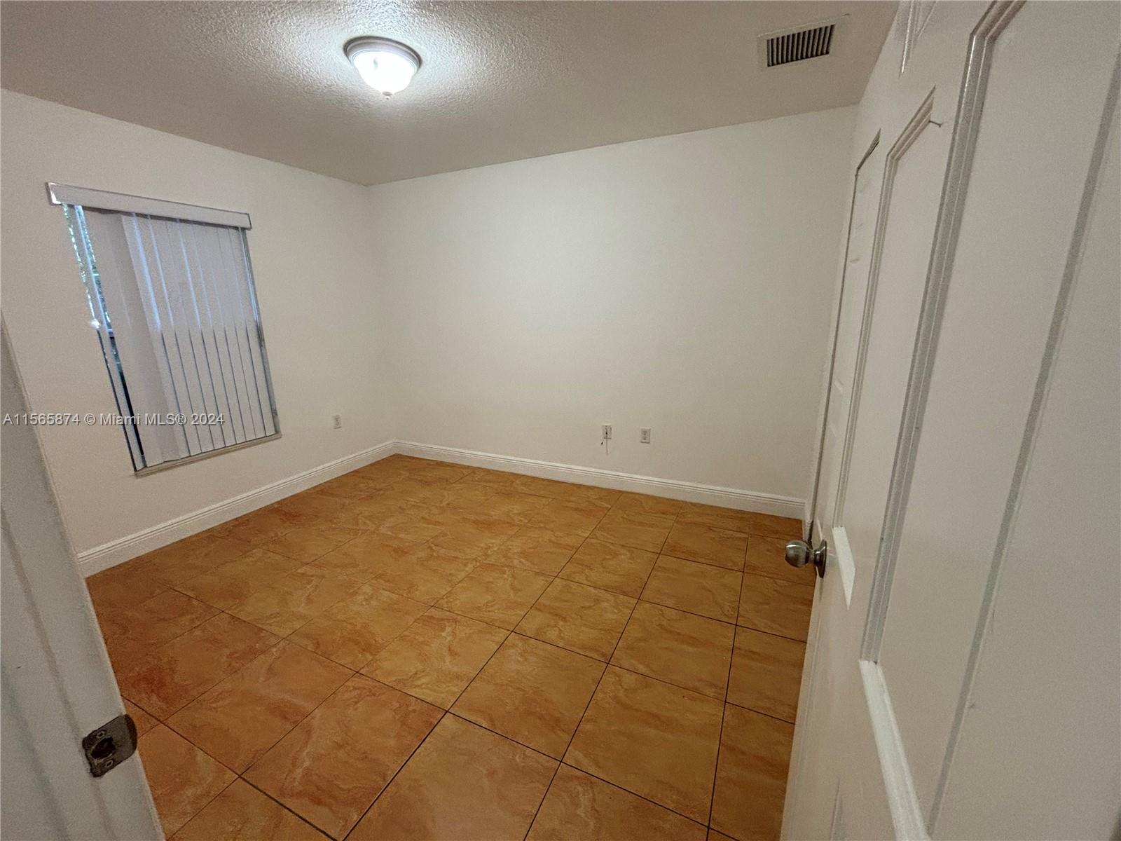 WALDIN ACRES - Residential Lease