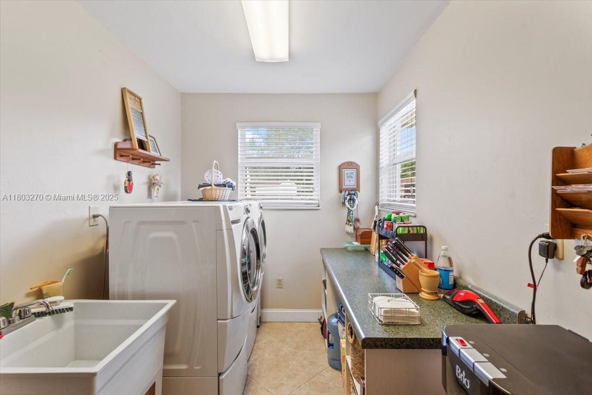 PINE MEADOWS SEC 4 - Residential