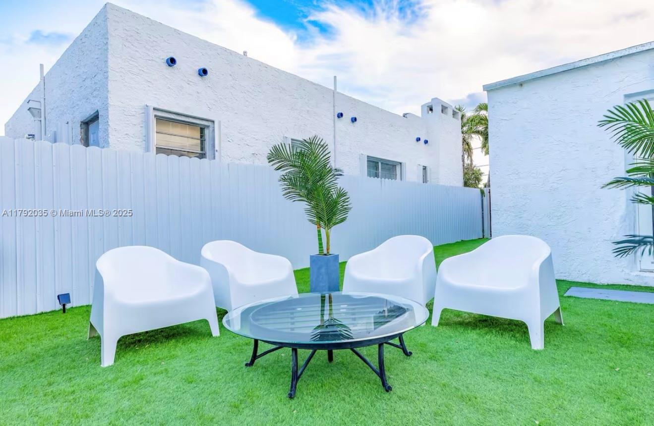 COLLEGE PARK - Residential Lease