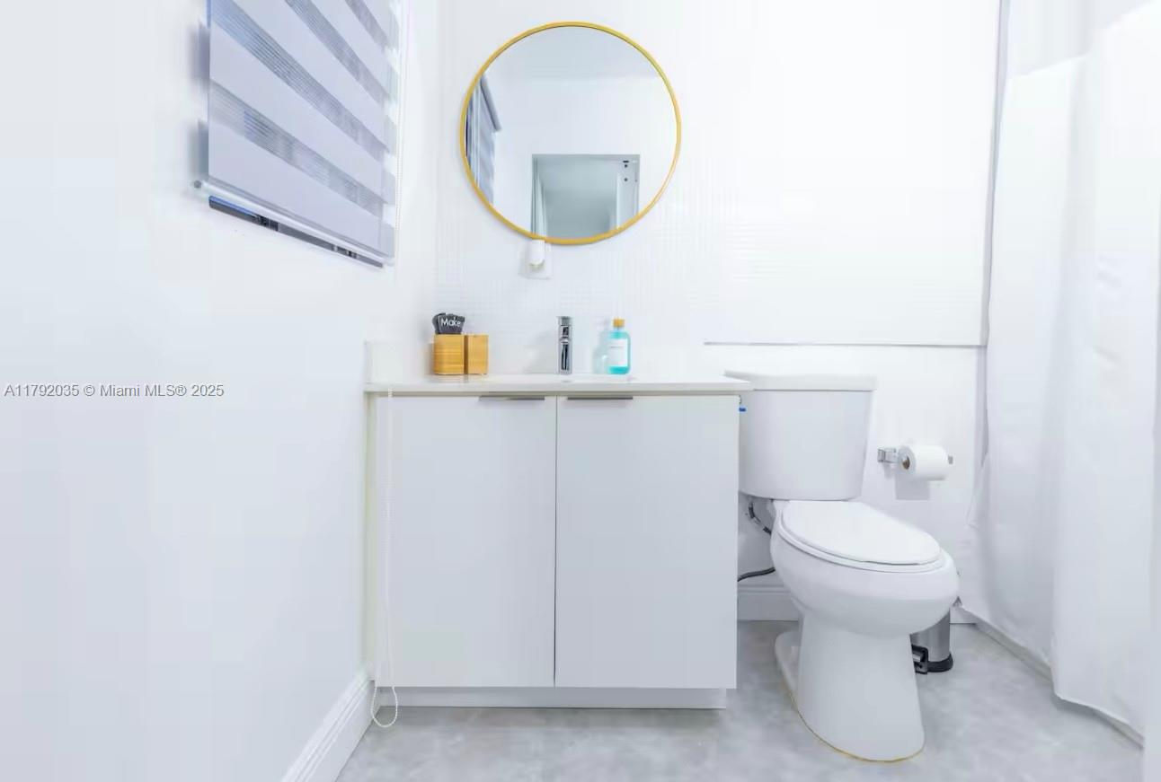 COLLEGE PARK - Residential Lease