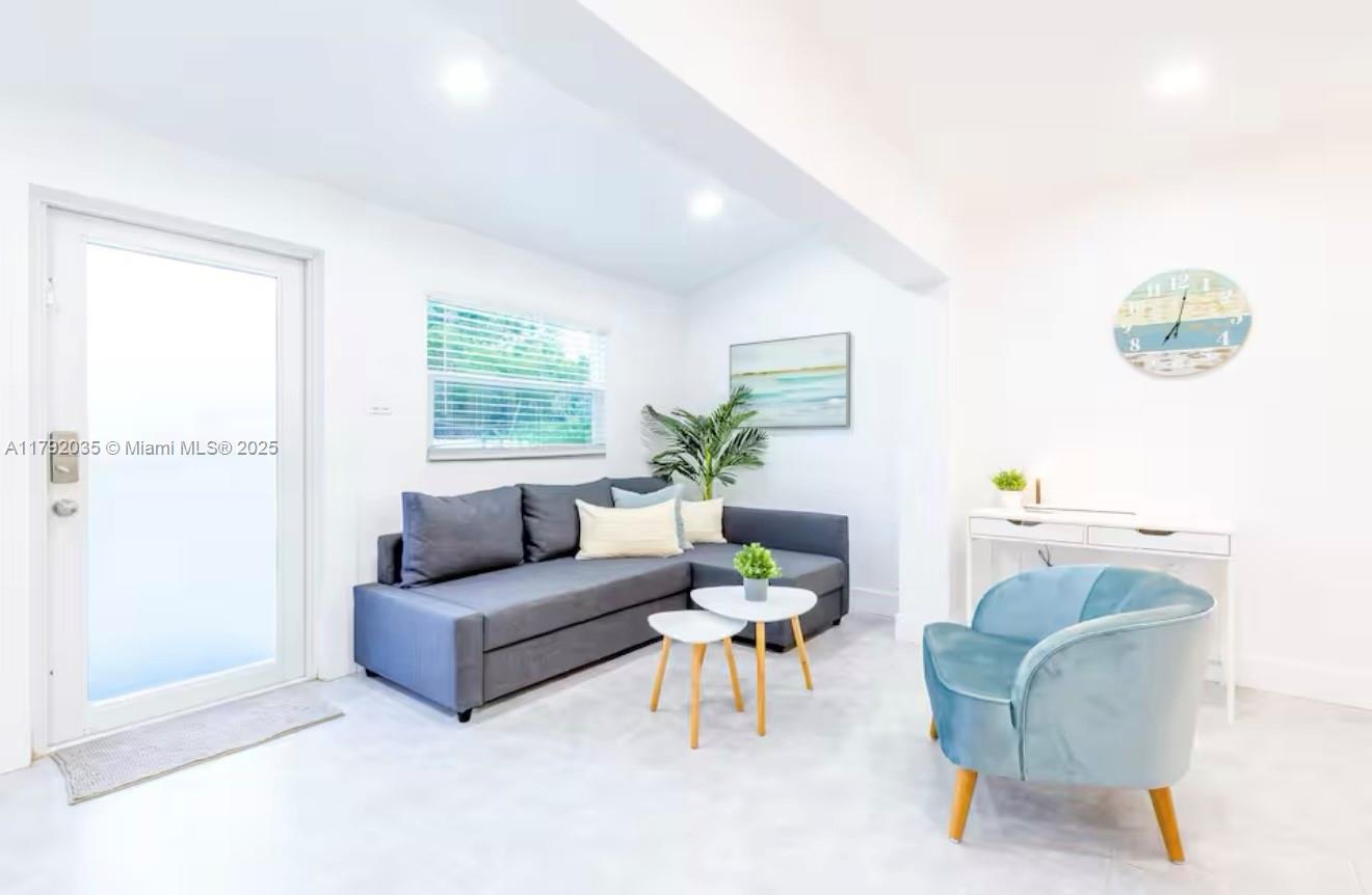 265 NW 59th St