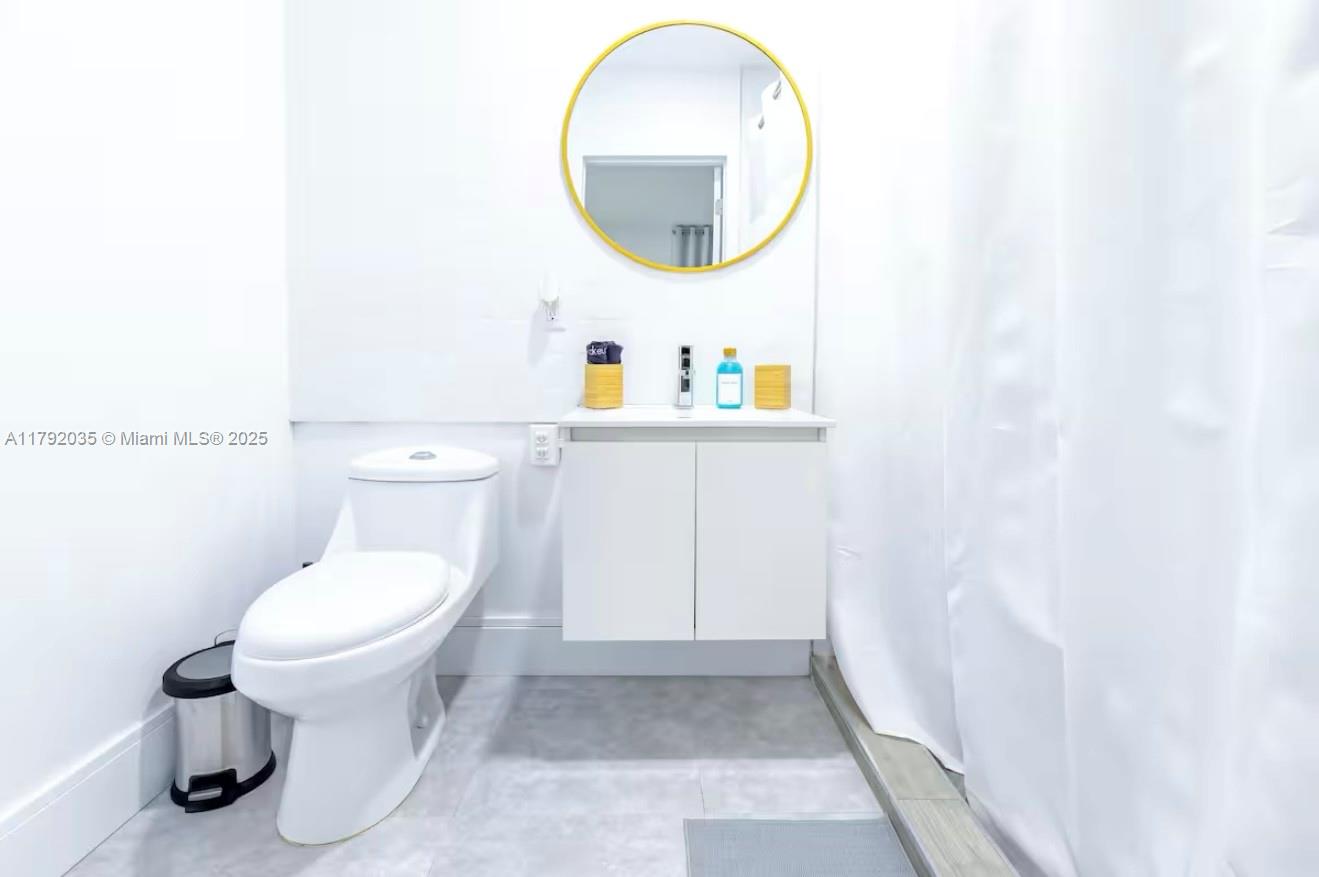 COLLEGE PARK - Residential Lease