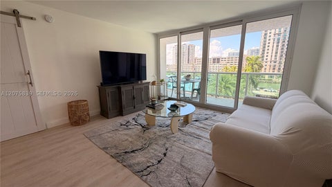 Tiny photo for 100 Bayview Dr #431, Sunny Isles Beach, FL 33160 (MLS # A12075839)