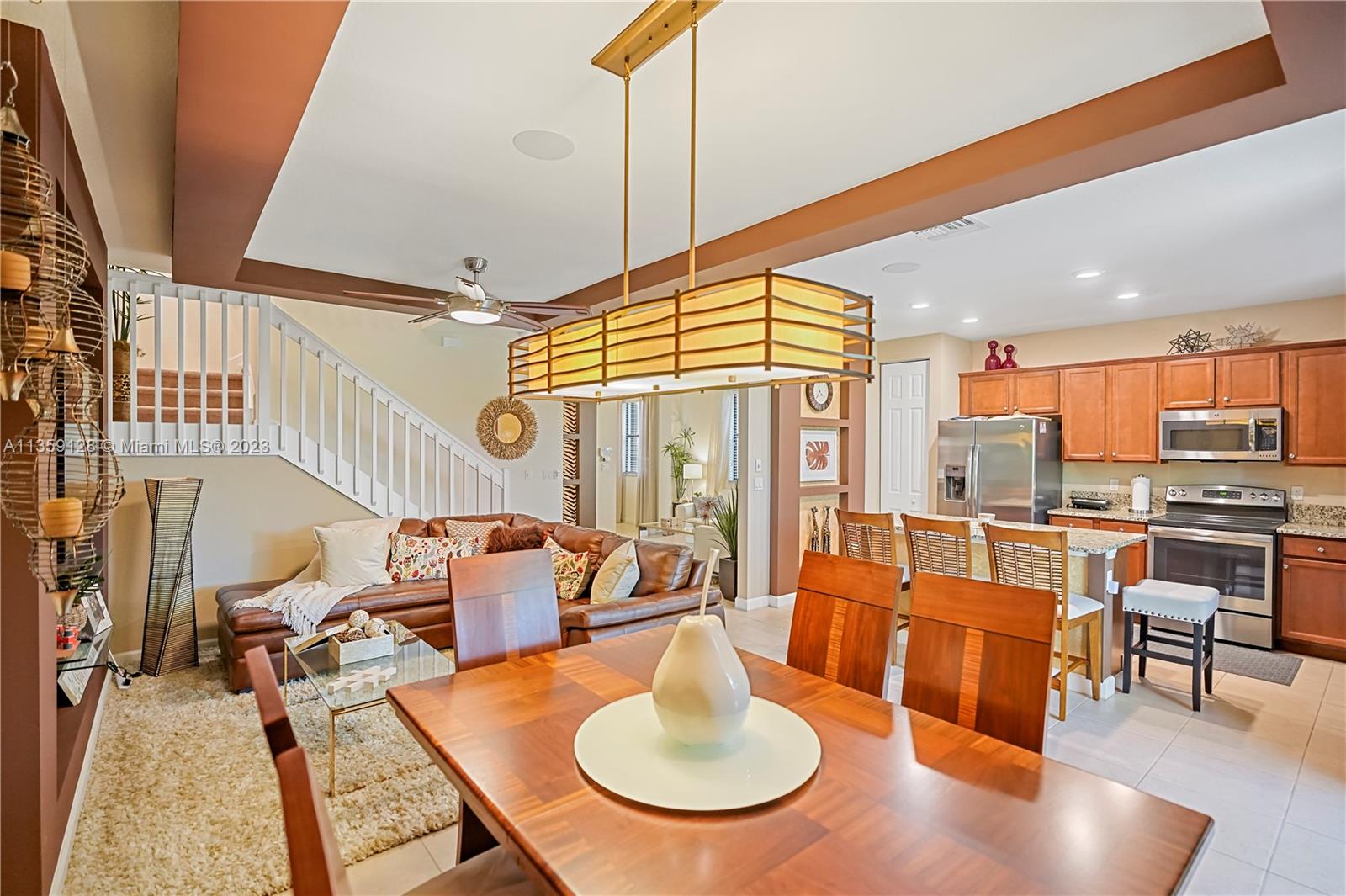 SIMONTON COURT - Residential