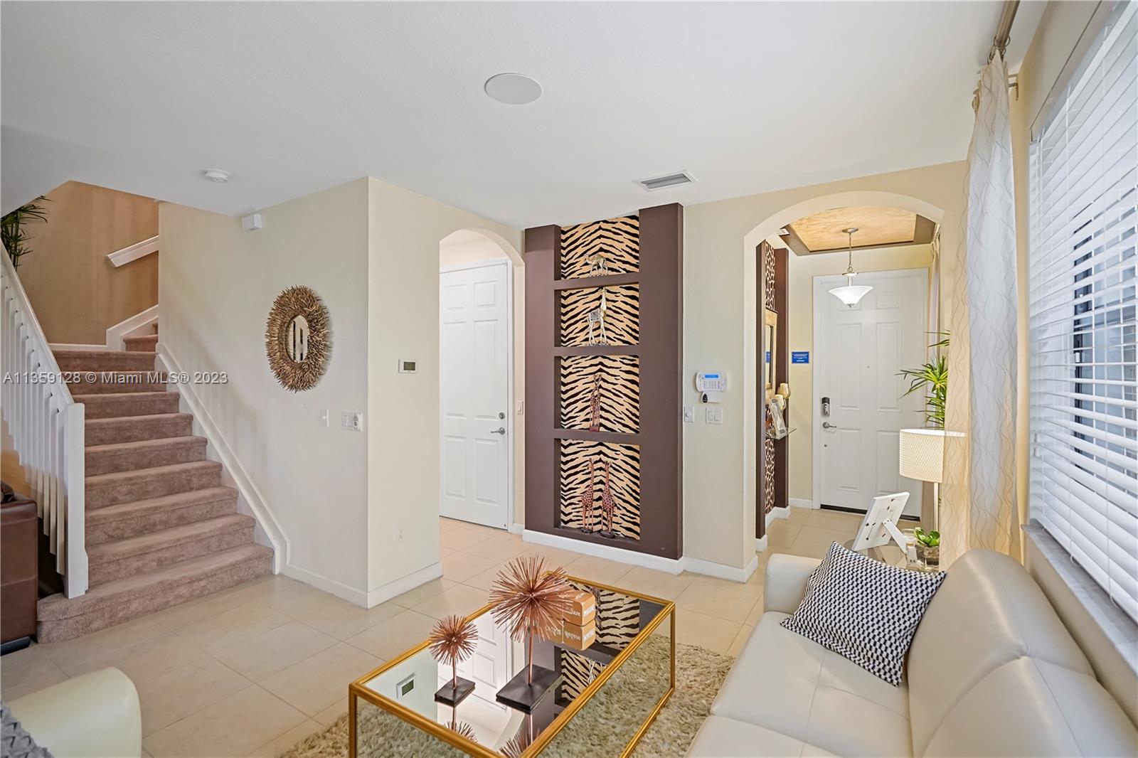 SIMONTON COURT - Residential
