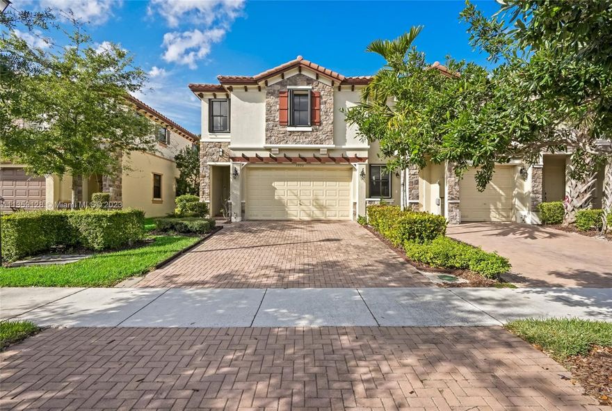 PURCHASE PRICE OF $550K DOES NOT INCLUDE FURNITURE. IF YOU WANT THE FURNITURE THE PURCHASE PRICE IS $560K. Televisions are excluded.

Awesome Townhome Completely UPDATED in Coconut Creek, Ready to move!!! 4 Bedrooms, and 3 bathrooms and a half. Granite kitchen all the appliances are stainless steel. This house is a Dream and is decorated very elegantly. Excellent location near schools,  restaurants, and stores.  All you need is a toothbrush. Don't miss this Opportunity!!!