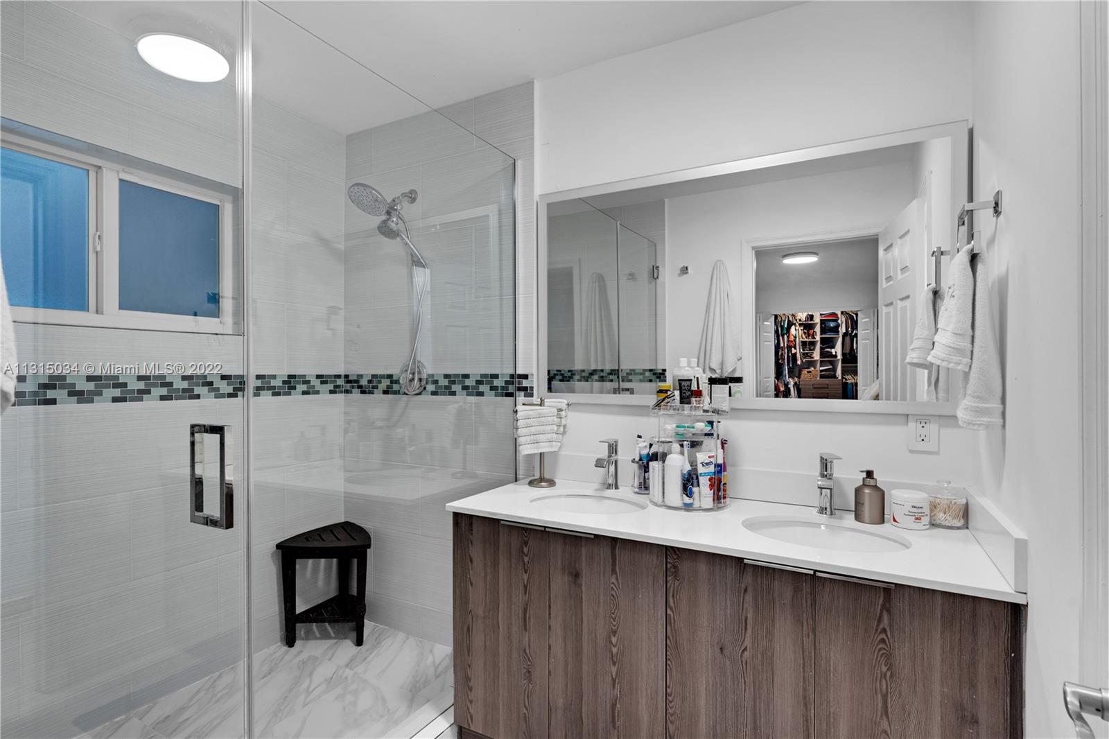 HOWARD PINES - Residential