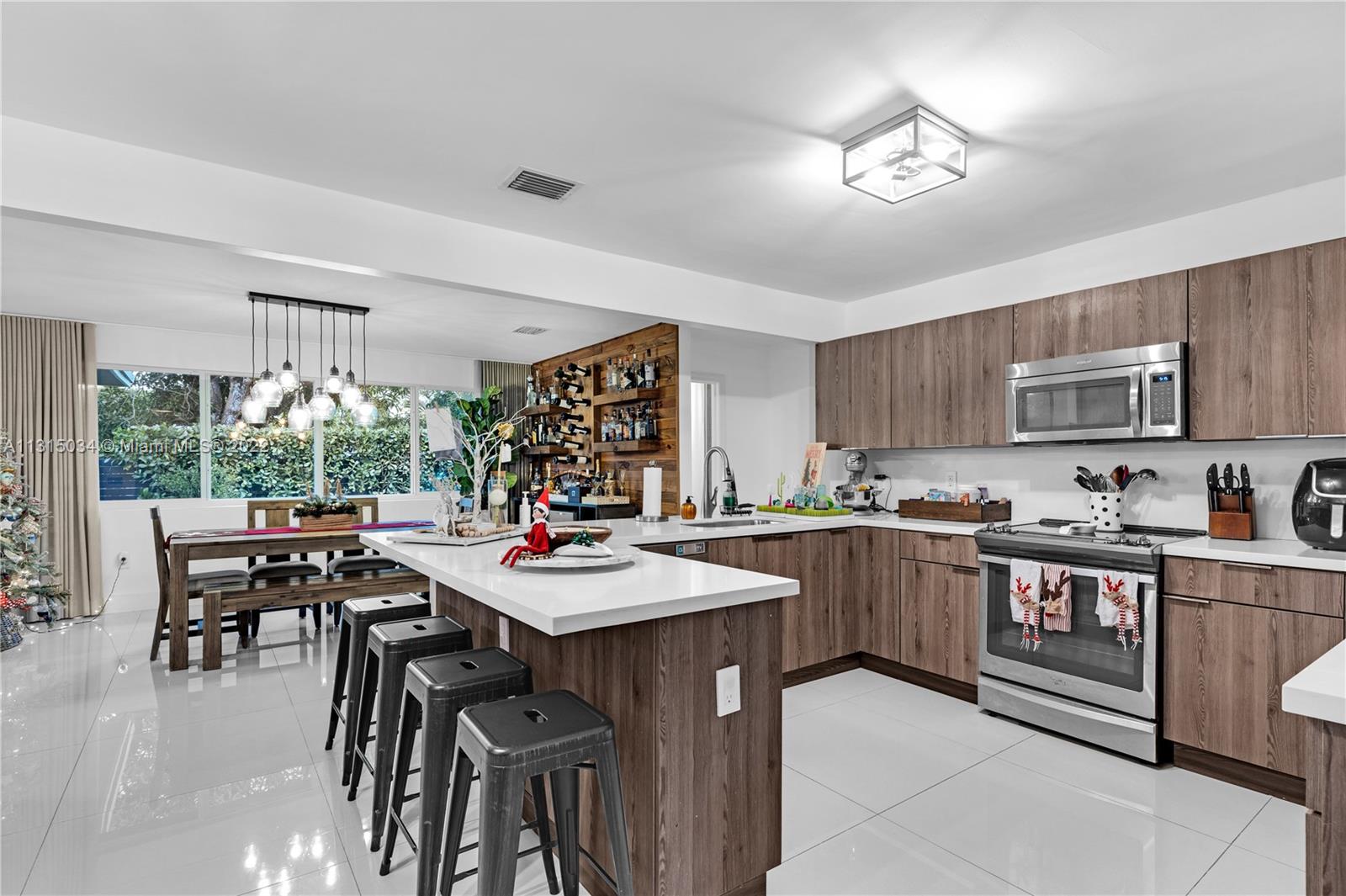 HOWARD PINES - Residential