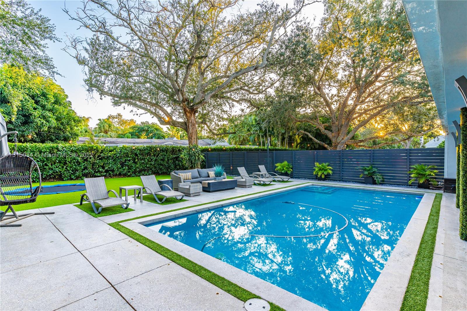 HOWARD PINES - Residential