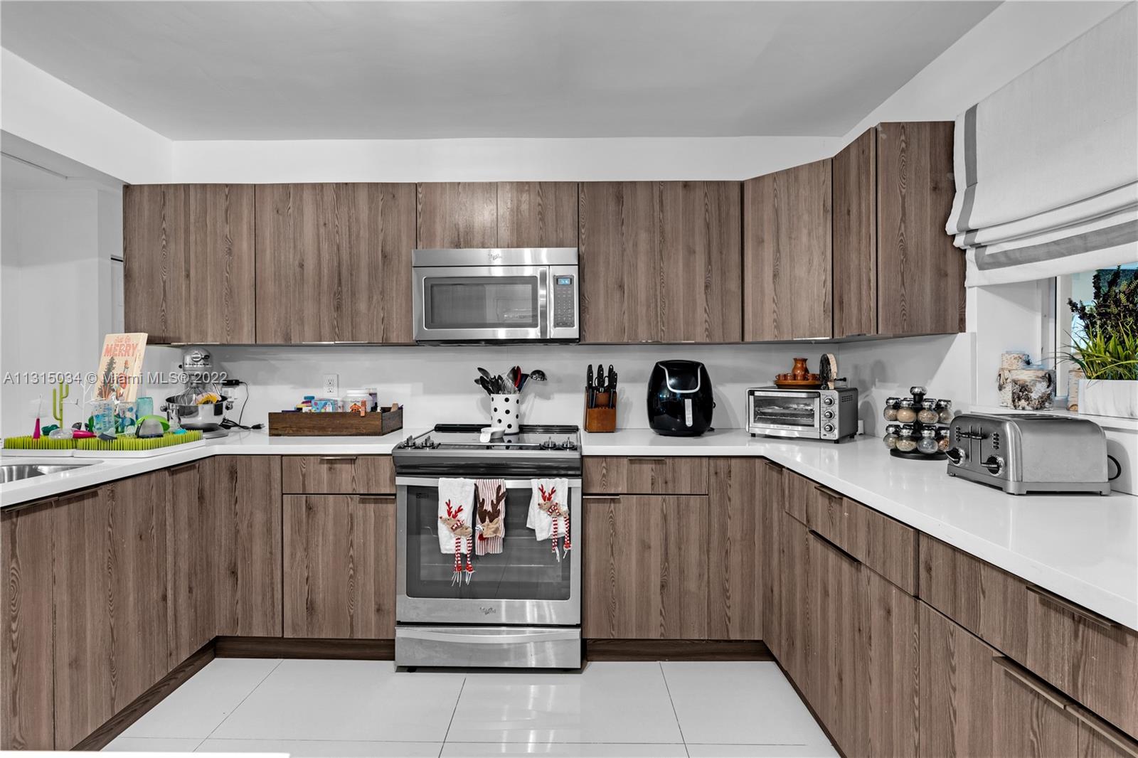 HOWARD PINES - Residential