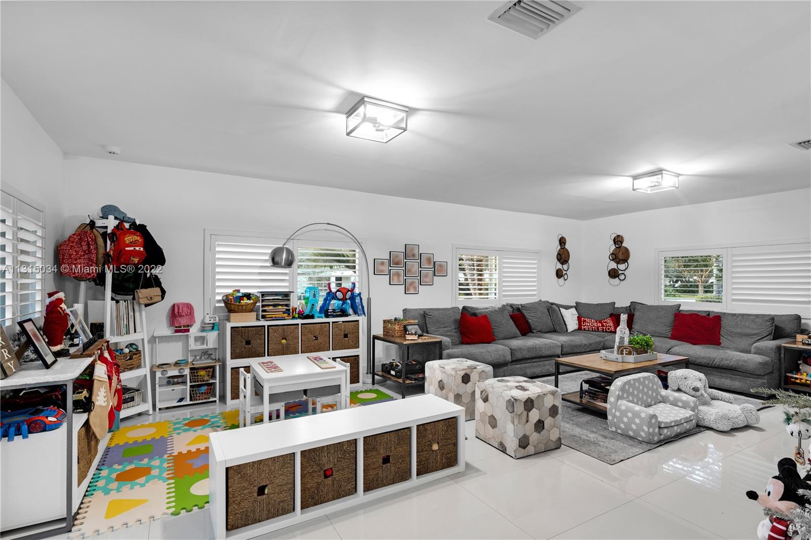 HOWARD PINES - Residential