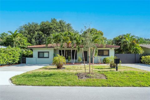Single Family Residence in Miami FL 717 162nd St St.jpg