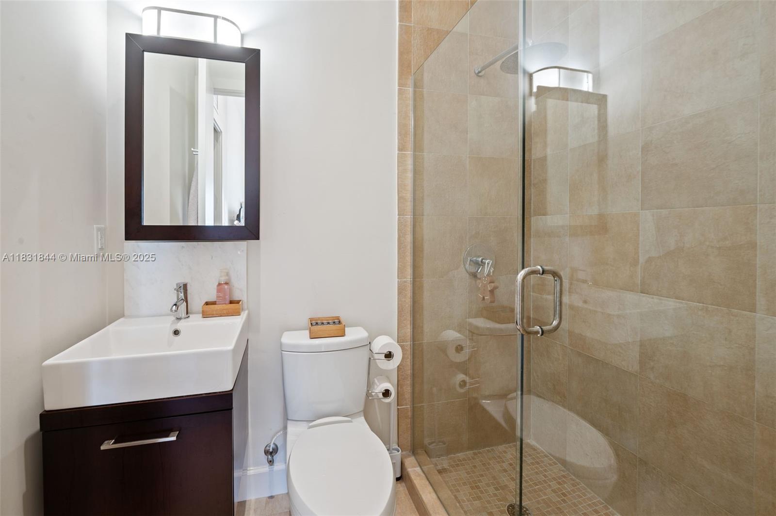 OAK LANE - Residential