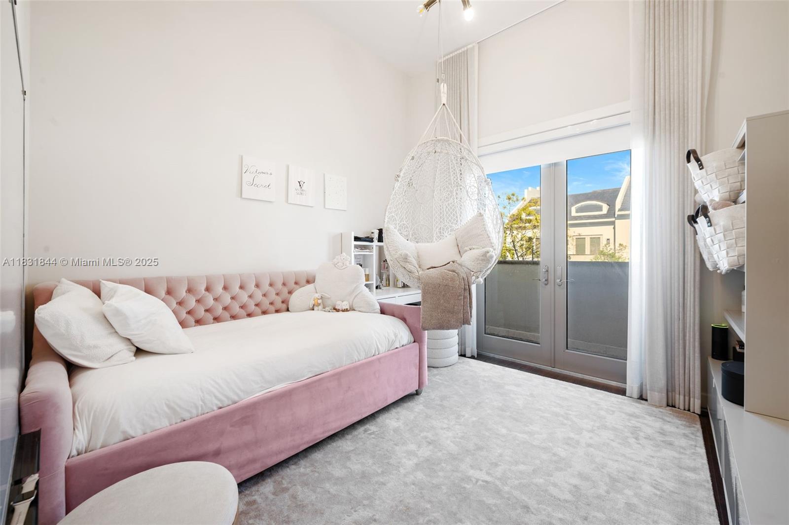 OAK LANE - Residential