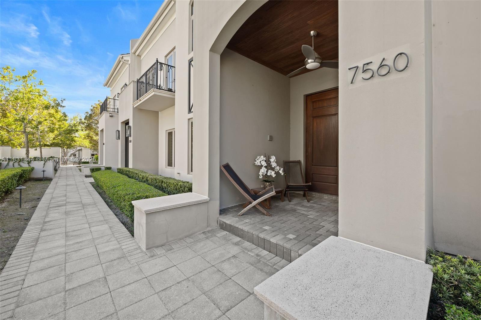 7560 SW 56th Ct, Miami, FL, 33143/$2,333,000 1 7560 SW 56th Ct