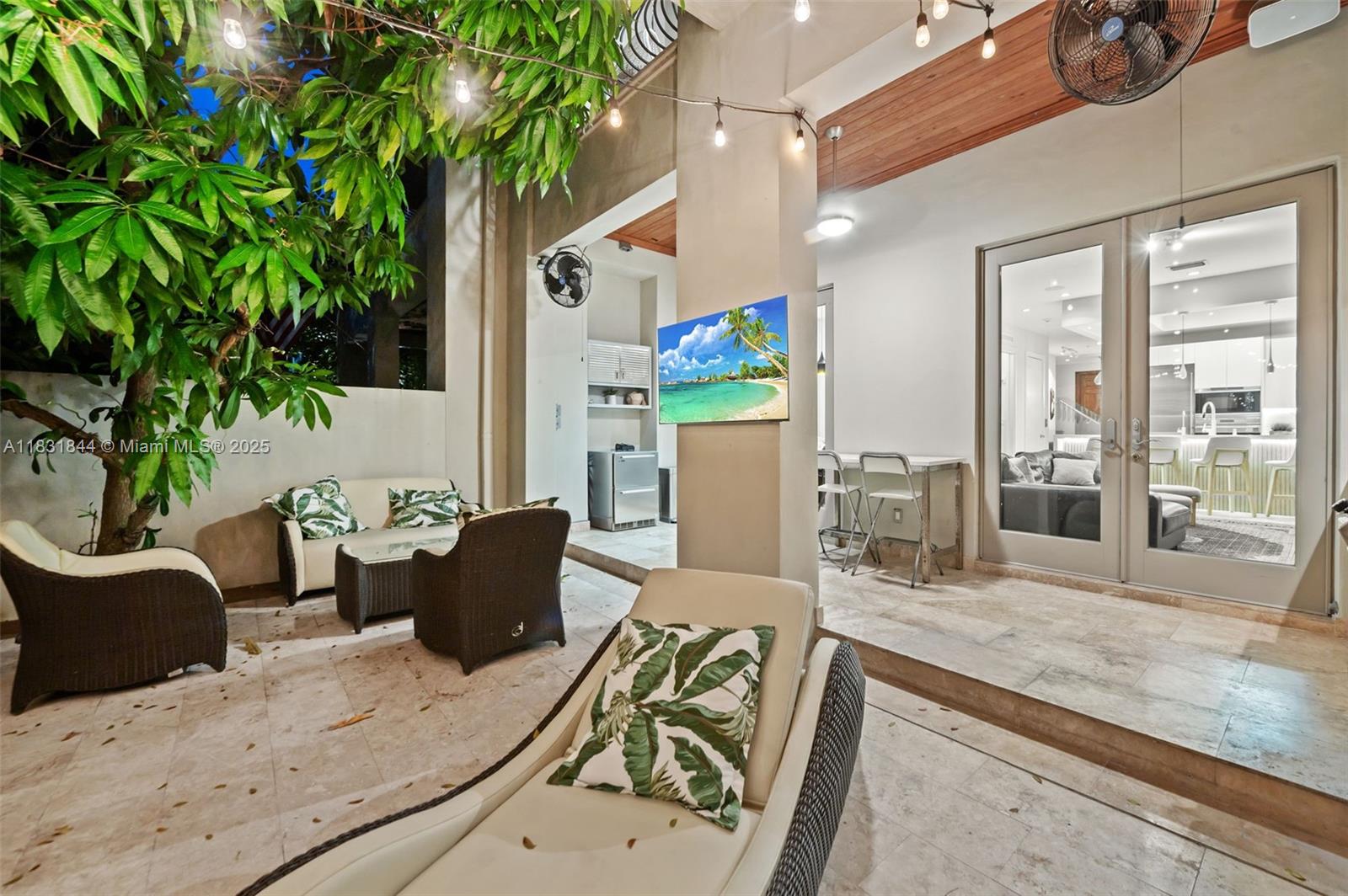 OAK LANE - Residential