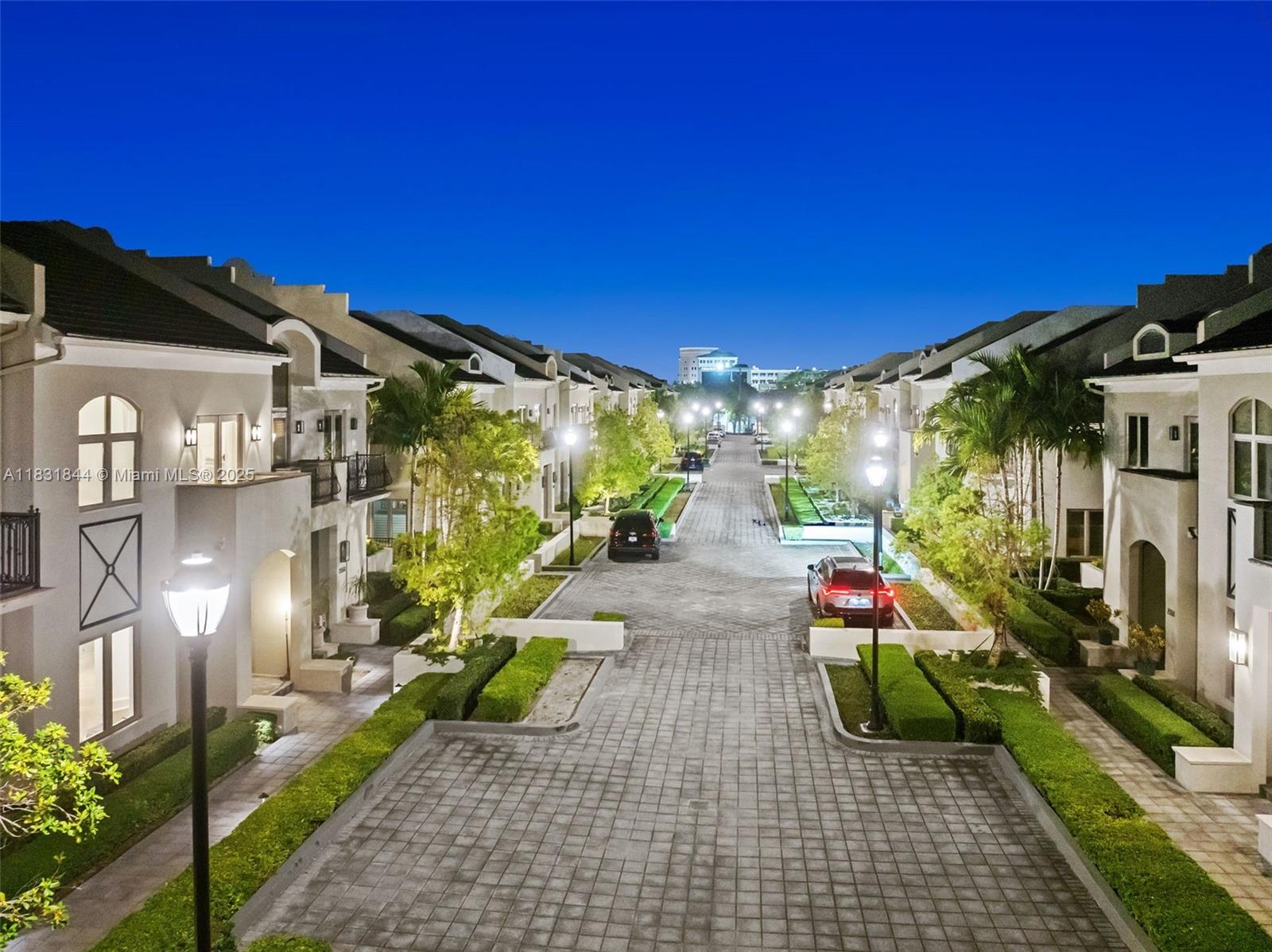 OAK LANE - Residential