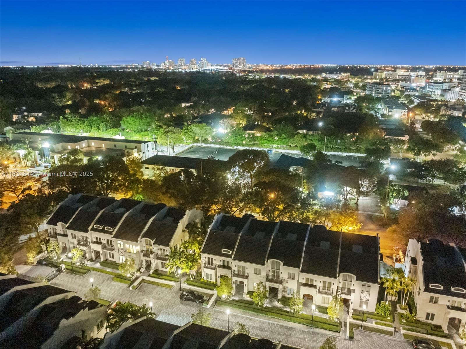 OAK LANE - Residential