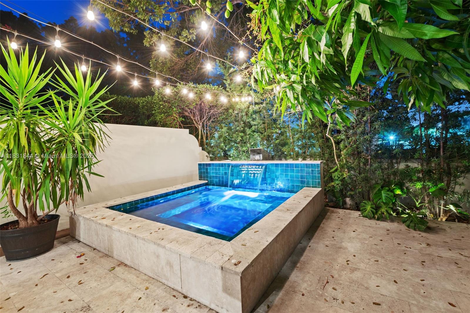 OAK LANE - Residential