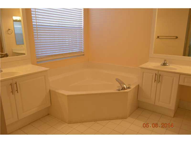 PEMBROKE FALLS PHASE 7 16 - Residential Lease