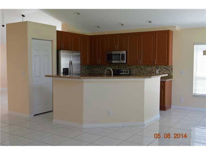 PEMBROKE FALLS PHASE 7 16 - Residential Lease