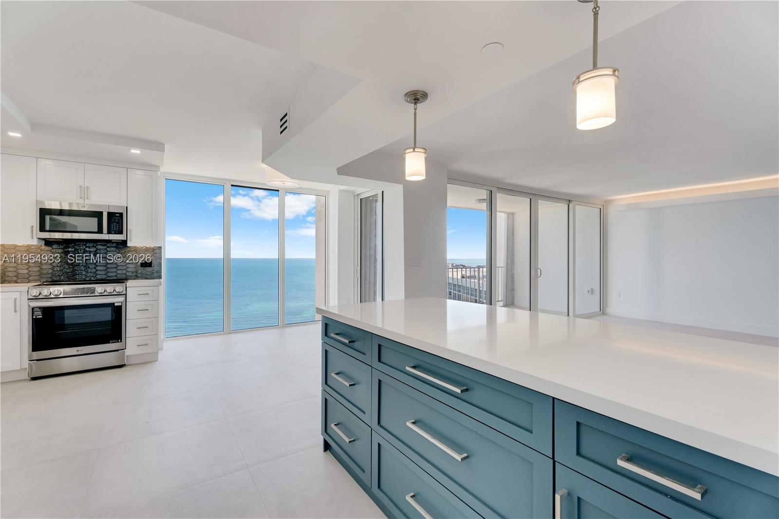 CASA DEL MAR CONDO - Residential