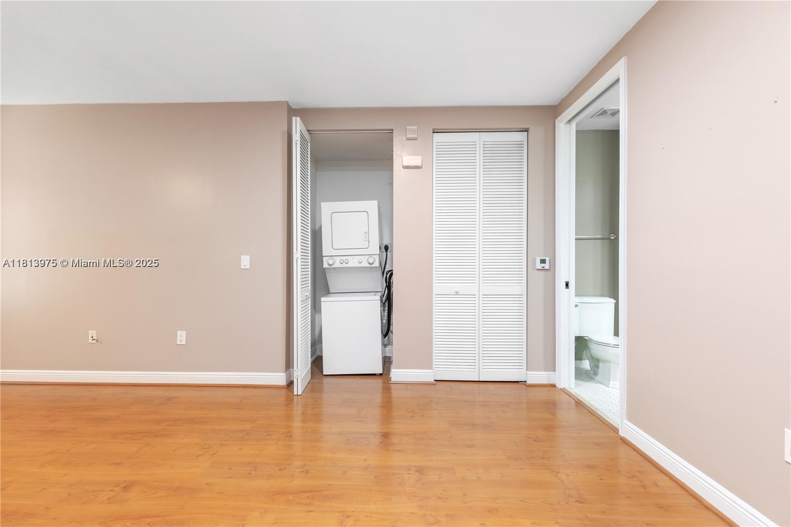 VILLAGE AT SAILBOAT BEND - Residential Lease