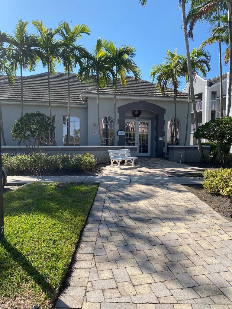 DEVONAIRE CONDO AT PEMBRO - Residential Lease