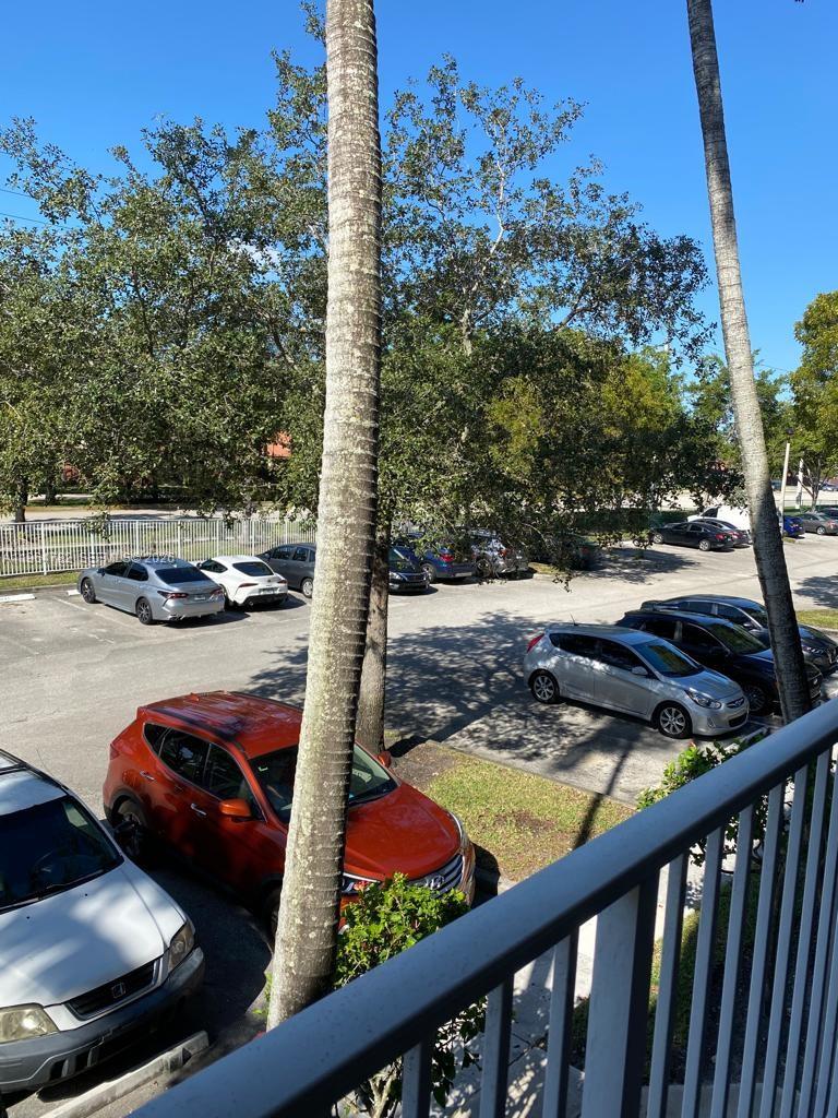 DEVONAIRE CONDO AT PEMBRO - Residential Lease