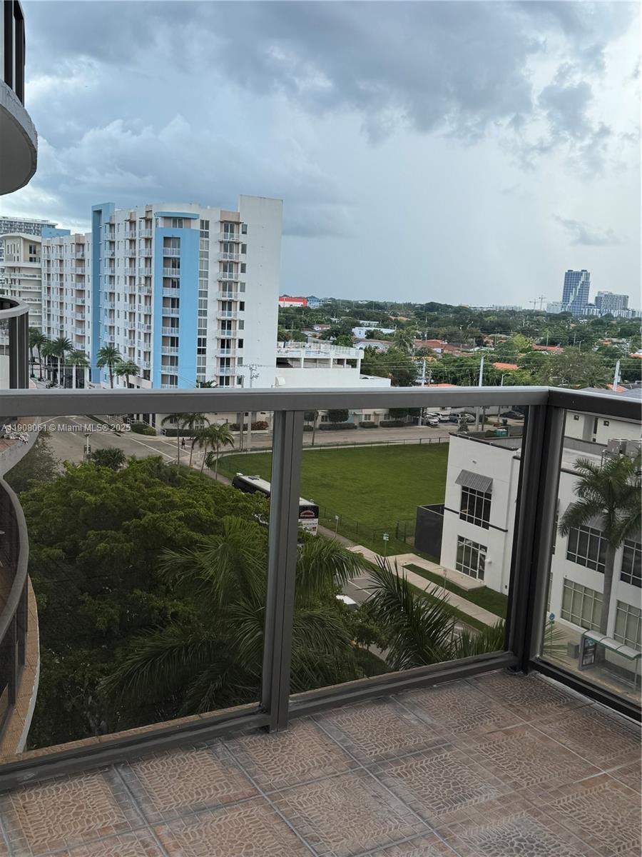 THE LUXOR RESIDENCES COND - Residential Lease