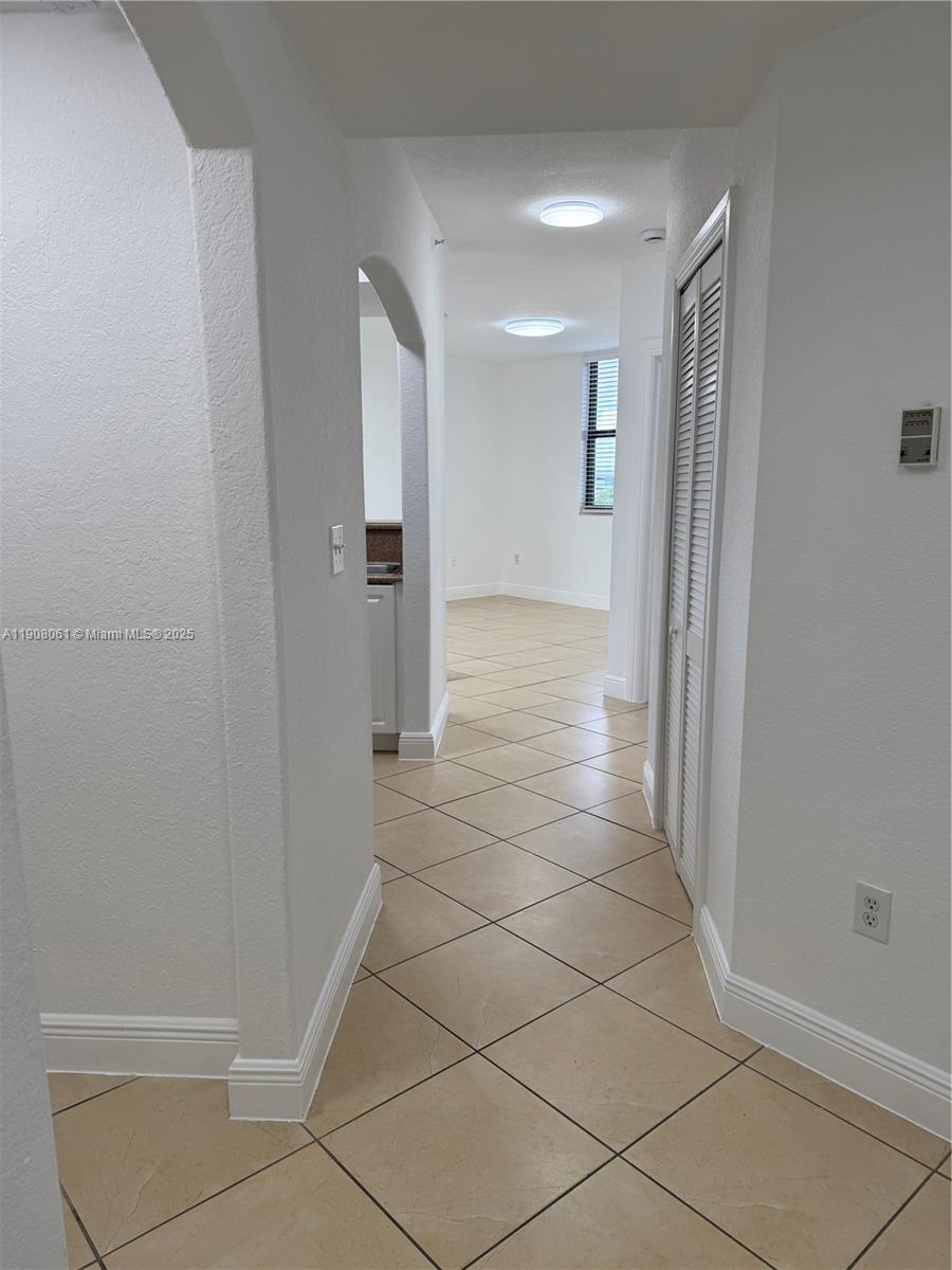 THE LUXOR RESIDENCES COND - Residential Lease