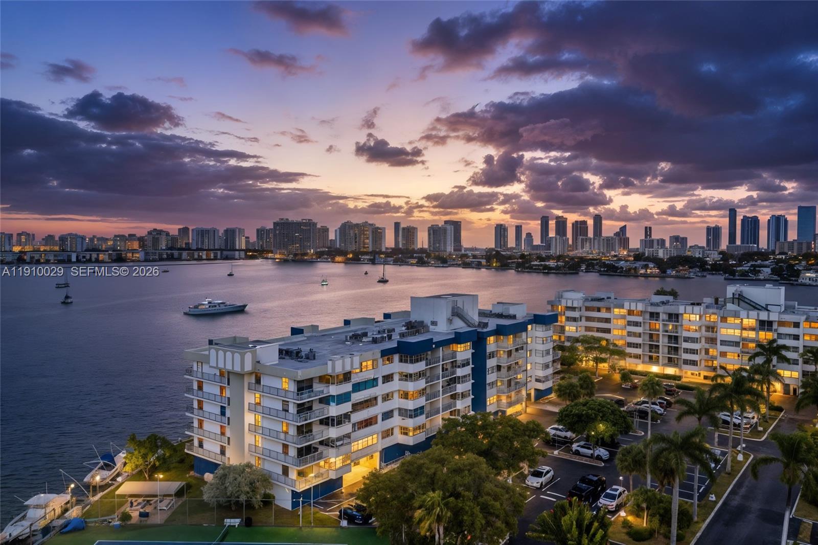 REEF NORTH CONDO - Residential