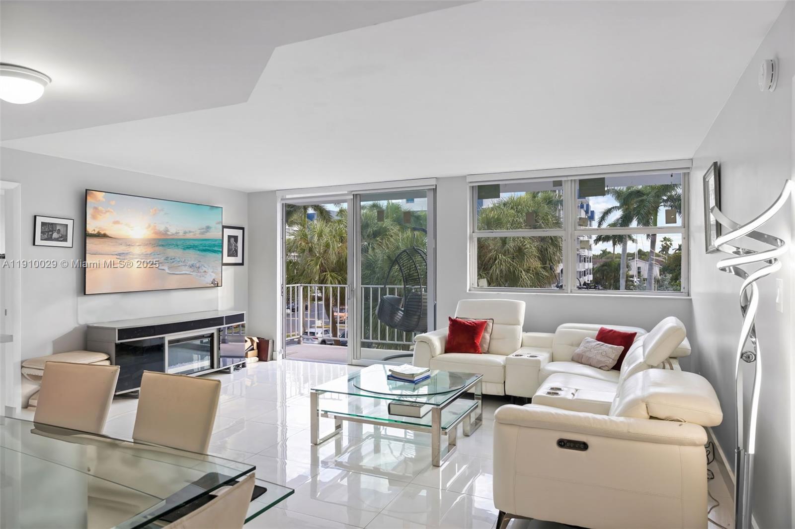 REEF NORTH CONDO - Residential