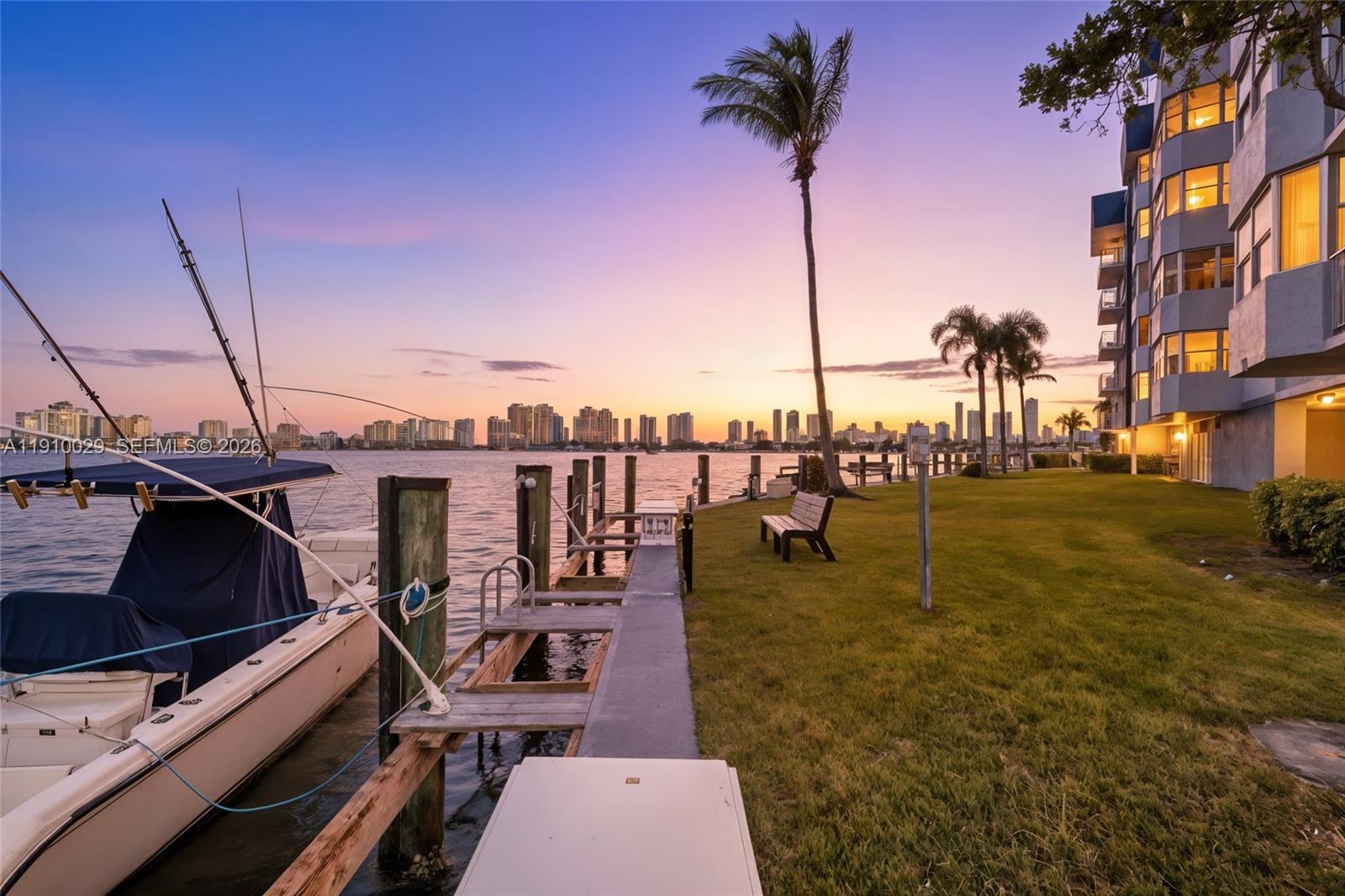 REEF NORTH CONDO - Residential