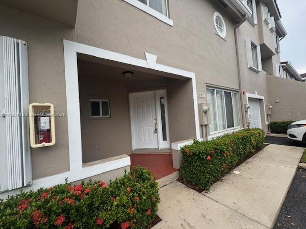 Photo of 210 Riviera Cir #210, Weston, FL 33326 (MLS # A11951193)