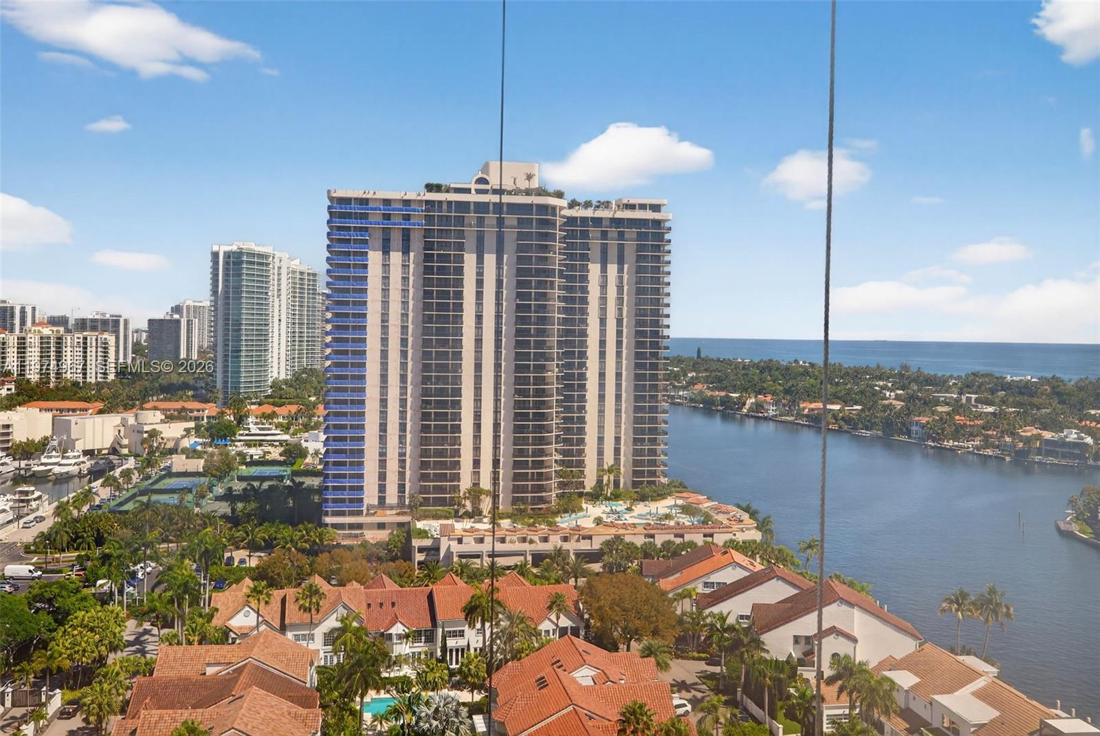 TURNBERRY TOWERS CONDO - Residential
