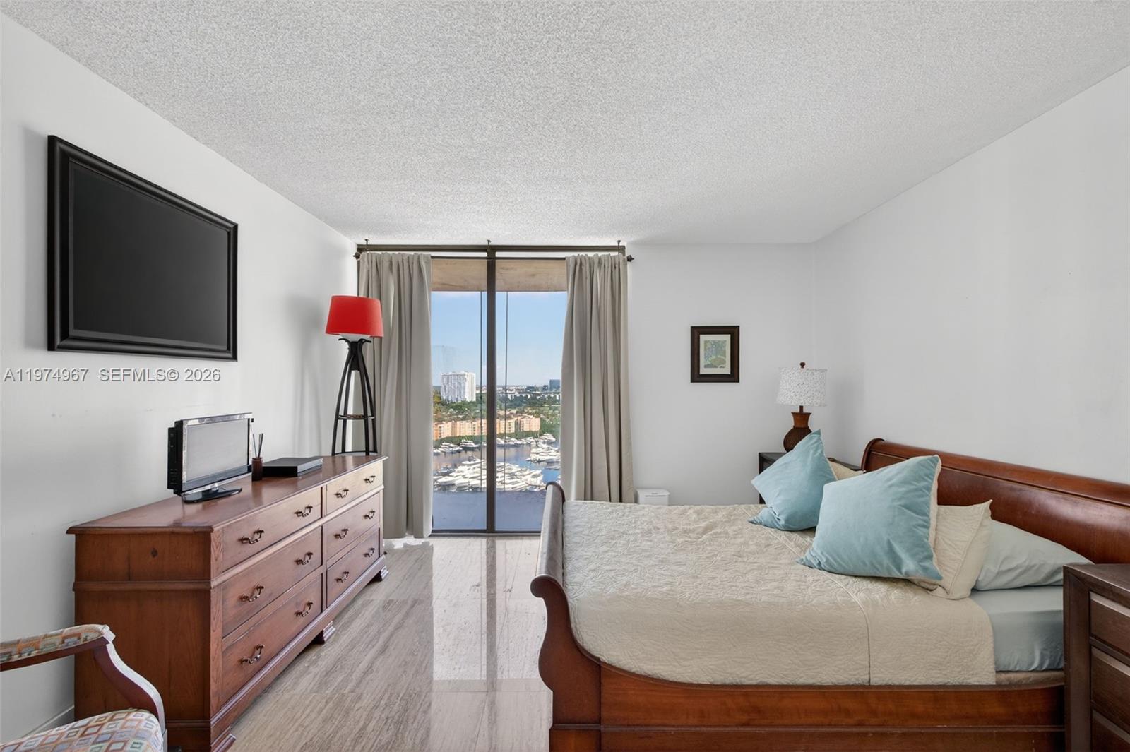 TURNBERRY TOWERS CONDO - Residential