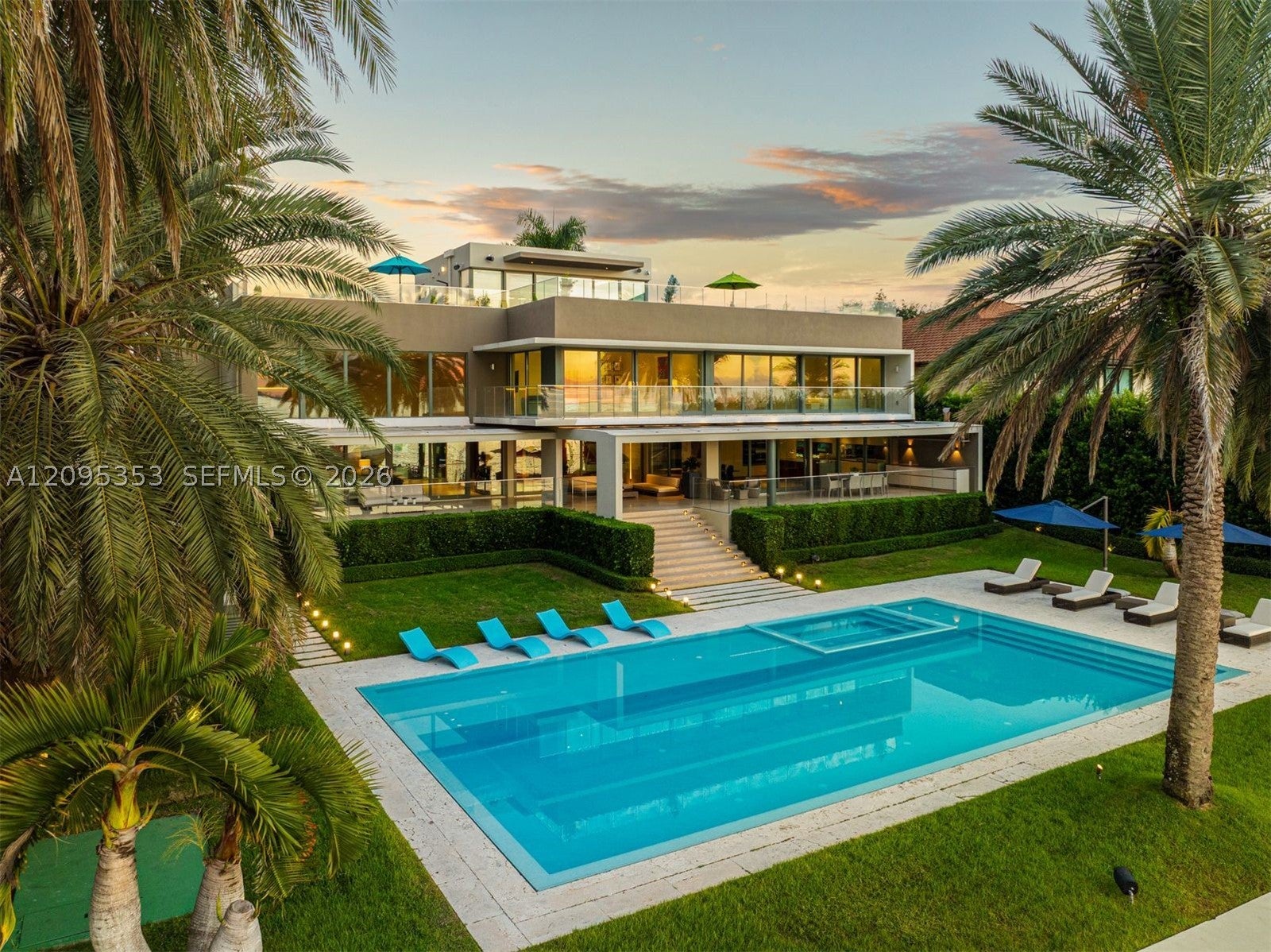 360 Harbor Dr
