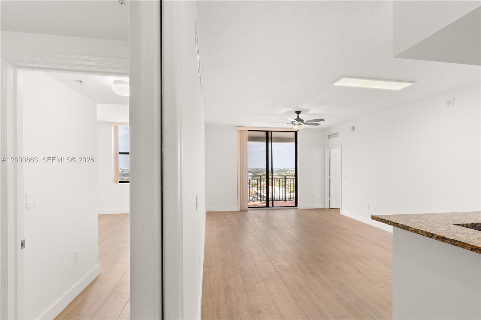 PUERTA DE PALMAS CONDO - Residential