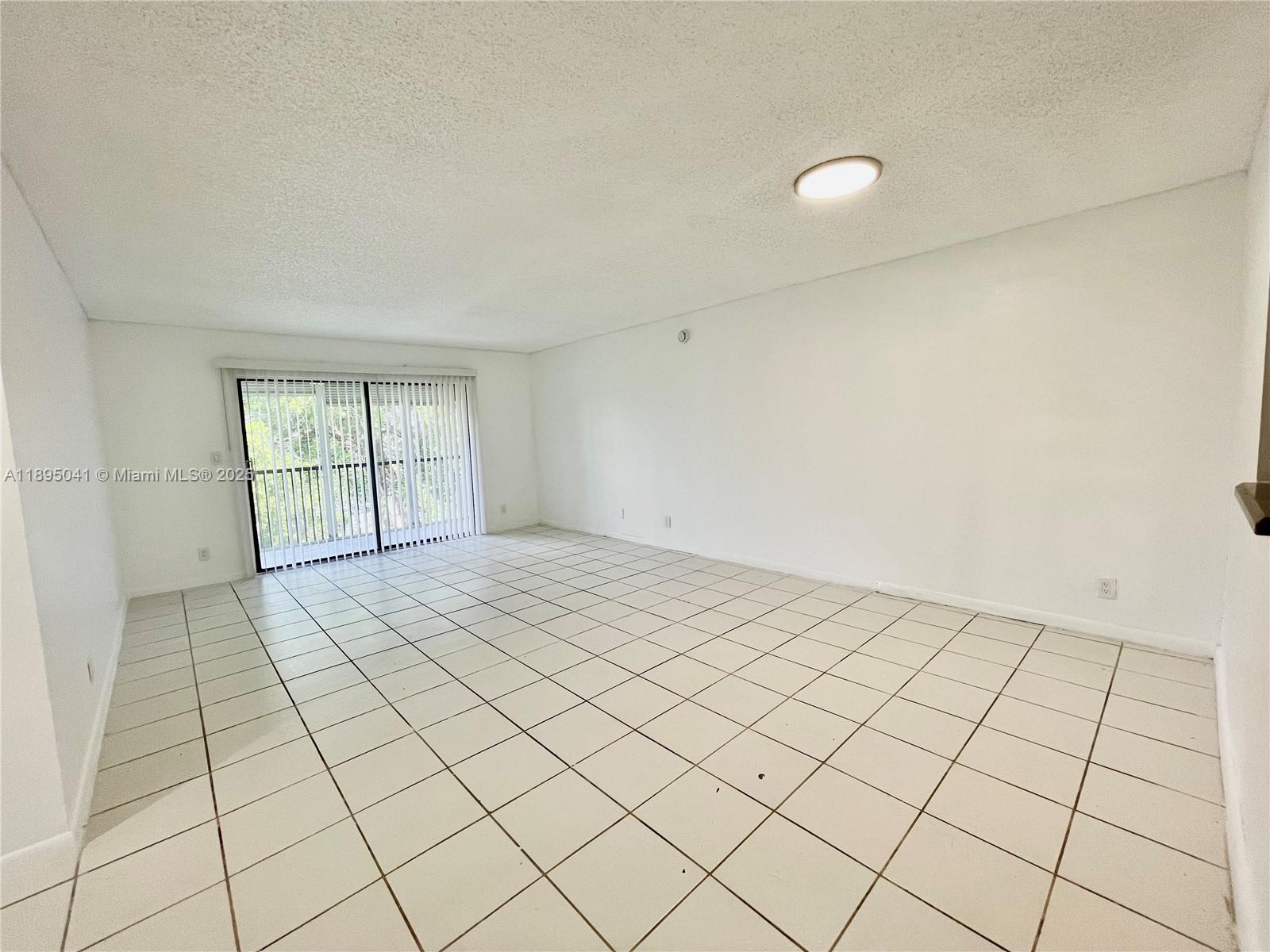 CYPRESS BEND CONDOMINIUM - Residential Lease