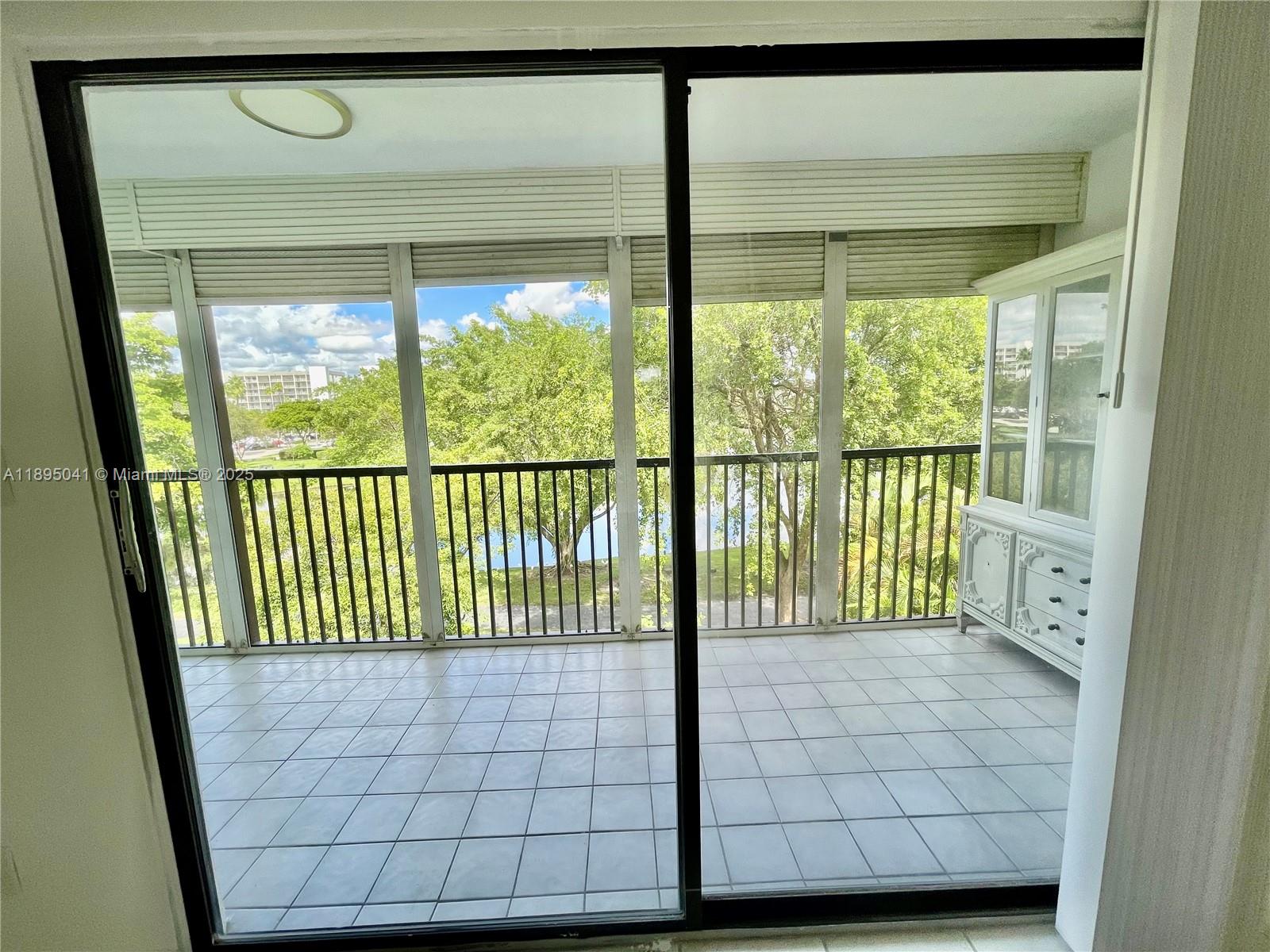 CYPRESS BEND CONDOMINIUM - Residential Lease
