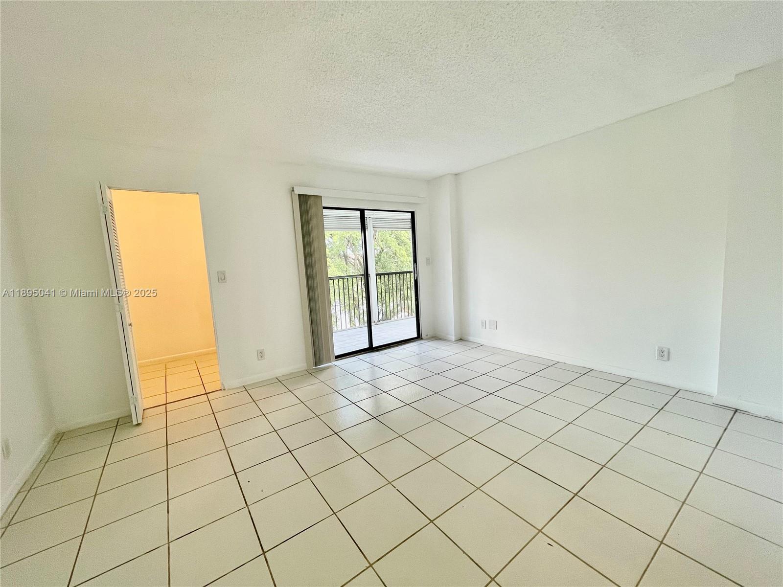 CYPRESS BEND CONDOMINIUM - Residential Lease