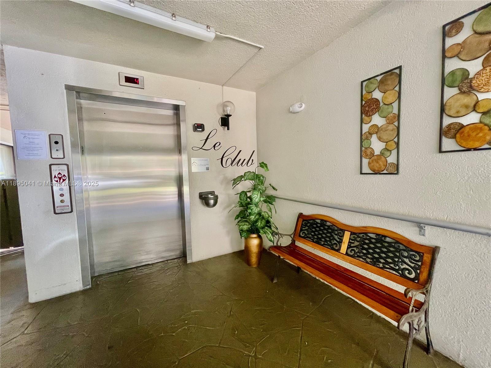 CYPRESS BEND CONDOMINIUM - Residential Lease