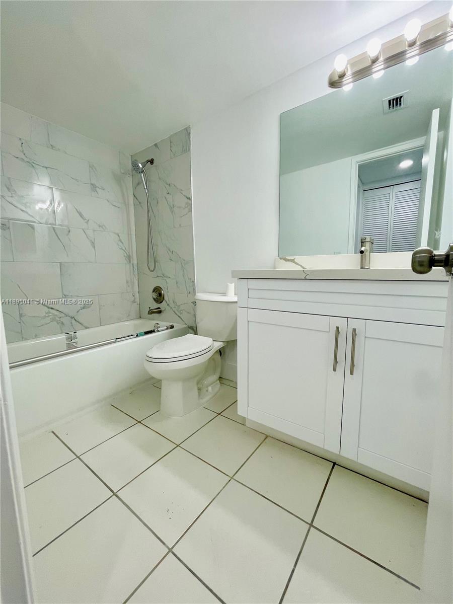 CYPRESS BEND CONDOMINIUM - Residential Lease