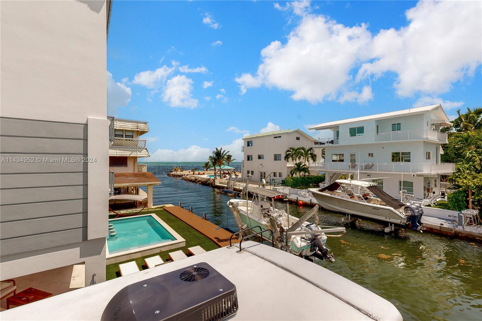 RAES CUDA CANAL SUBD - Residential