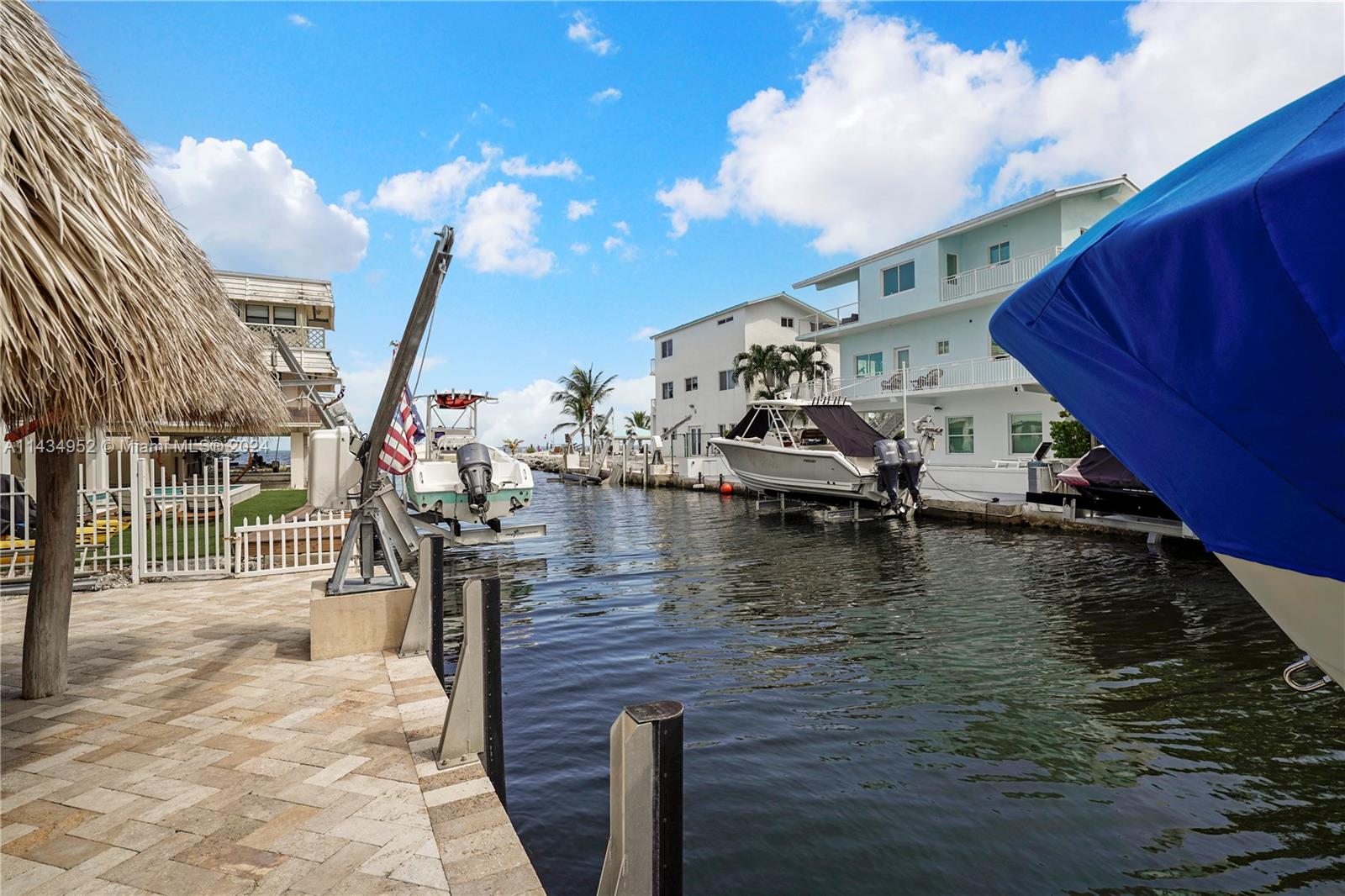 RAES CUDA CANAL SUBD - Residential