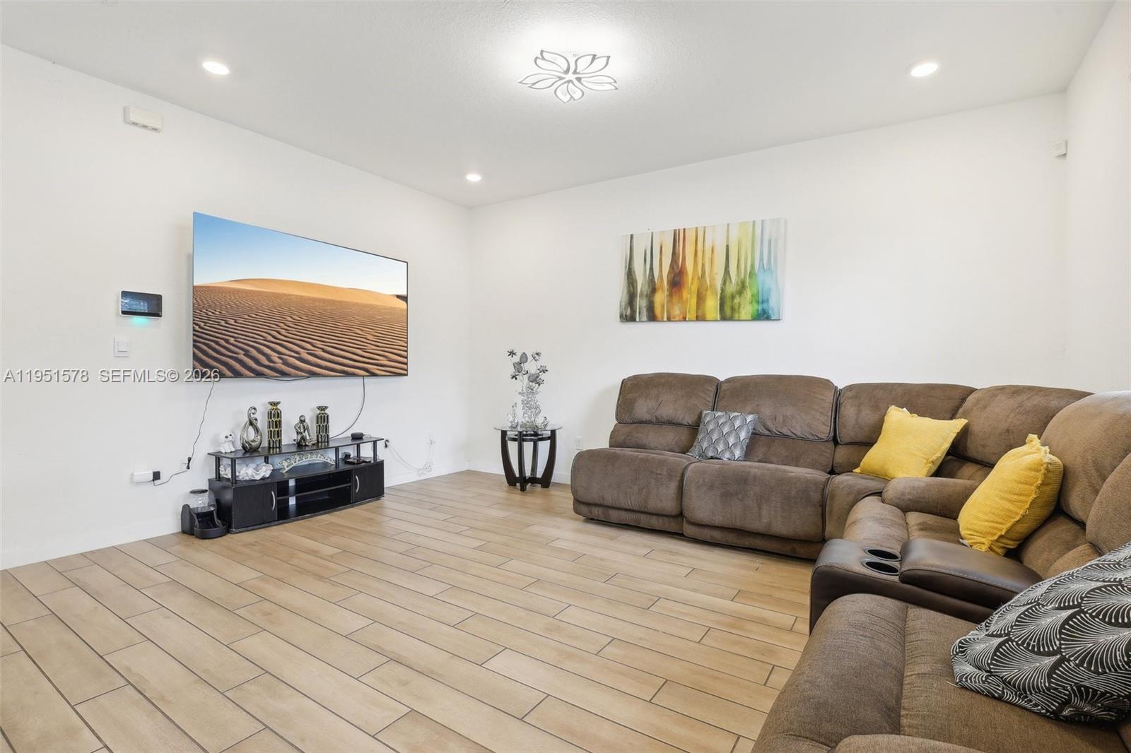 CEDAR AT KEYS GATE - Residential