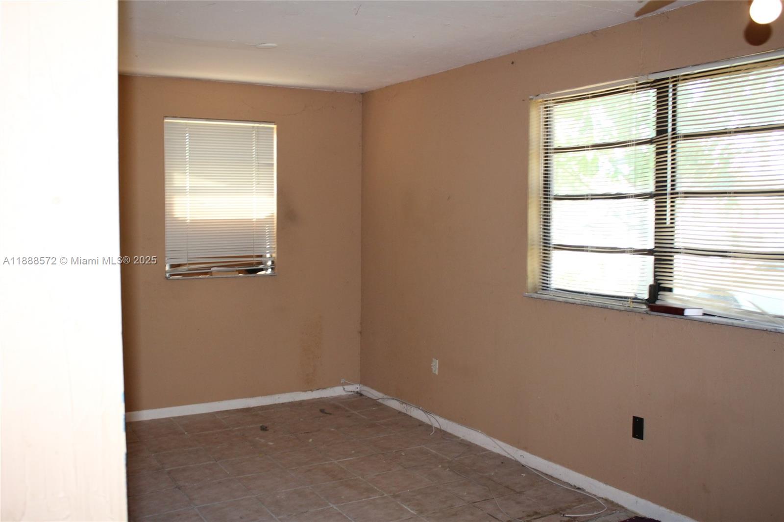 CORAL REEF CENTER REP - Residential